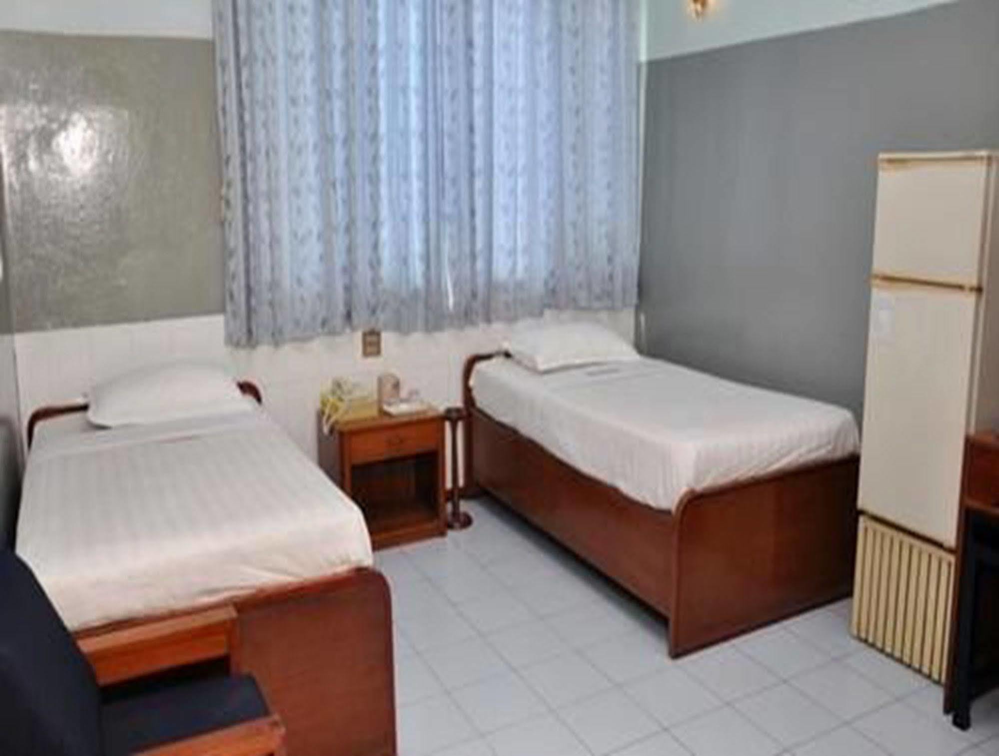 Fortune Hotel Mandalay Exteriör bild